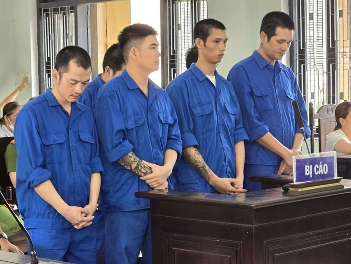 Các bị cáo tại tòa. Ảnh: Thái Bình