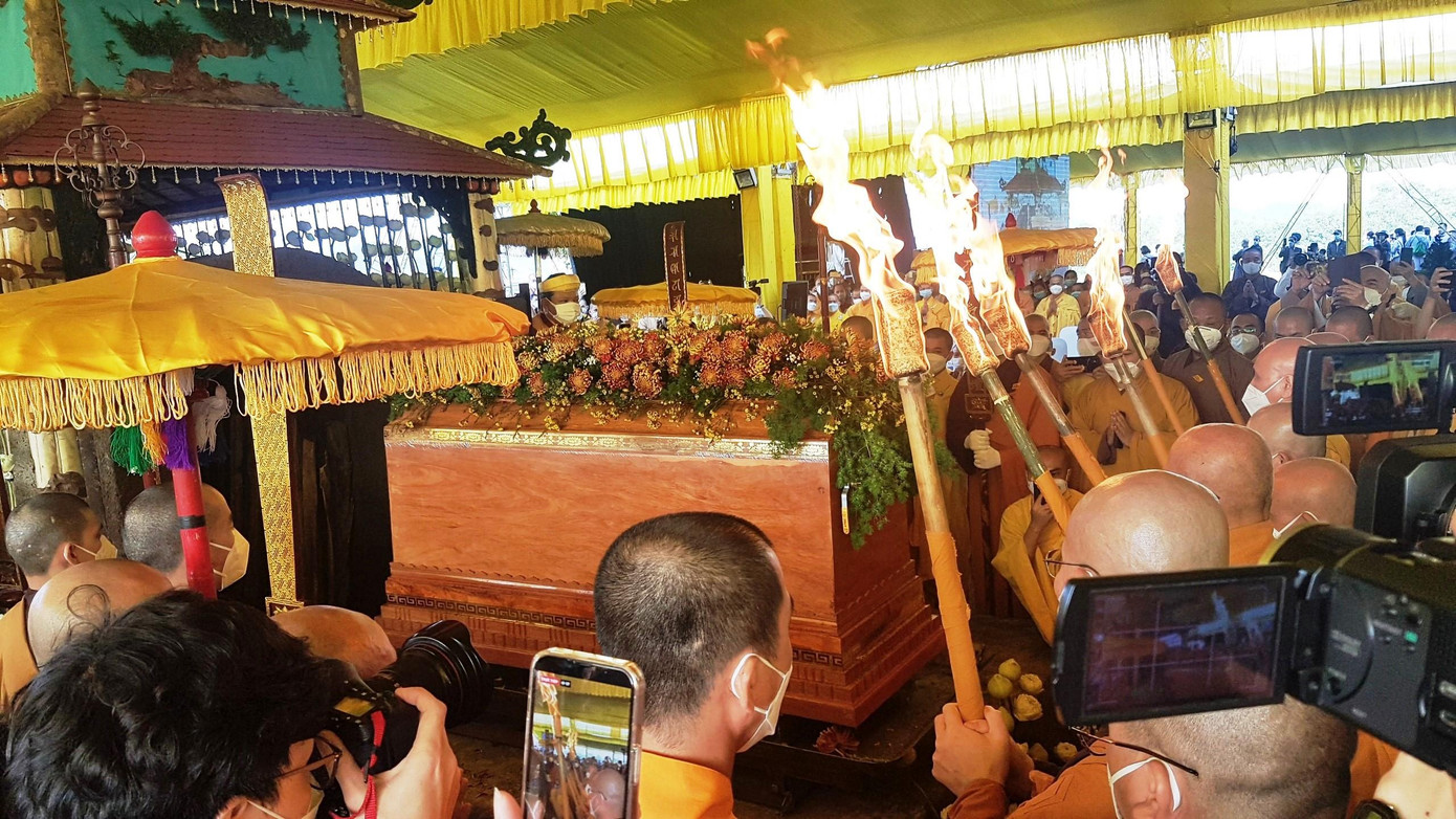 Nghi thức Trà tỳ (hỏa thiêu)