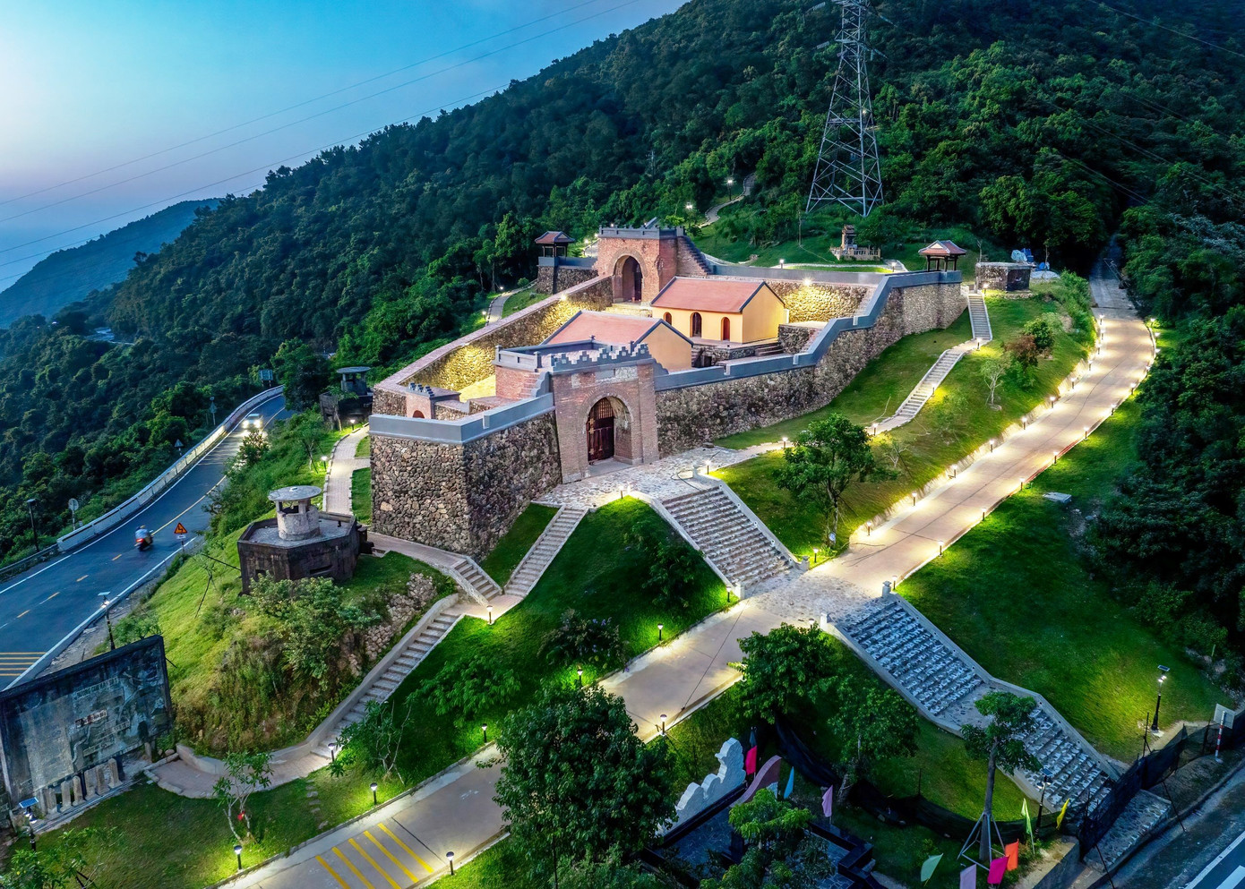 Di tích Hải Vân quan sau khi hoàn thành trùng tu, đi vào phục vụ du khách.