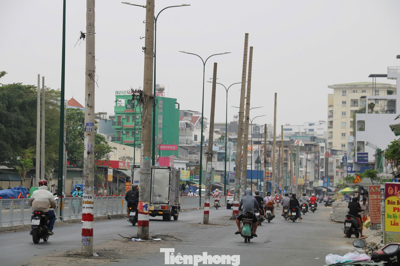 Đường Dương Quảng Hàm là một trong những trục đường quan trọng của quận Gò Vấp. Sau khi hoàn thành mở rộng, tuyến đường này góp phần giảm áp lực giao thông cho các tuyến đường lân cận, cải thiện tình trạng kẹt xe, đặc biệt vào giờ cao điểm.