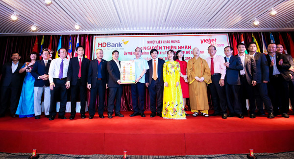 Bí thư Thành ủy TPHCM Nguyễn Thiện Nhân thăm HDBank, VietjetAir ảnh 1