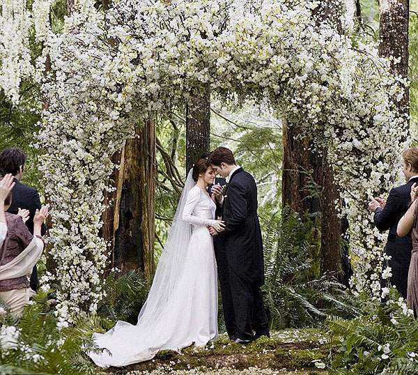 “Hừng đông” vẫn khiến khán giả trẻ si mê. Ảnh: Summit