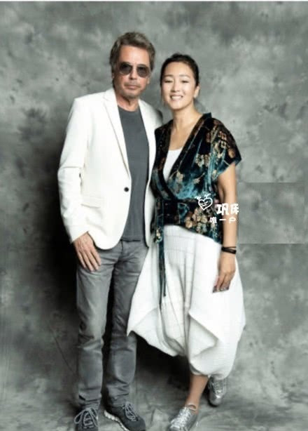 Minh tinh Củng Lợi trẻ trung tình tứ bên bạn trai gần 70 tuổi ảnh 4