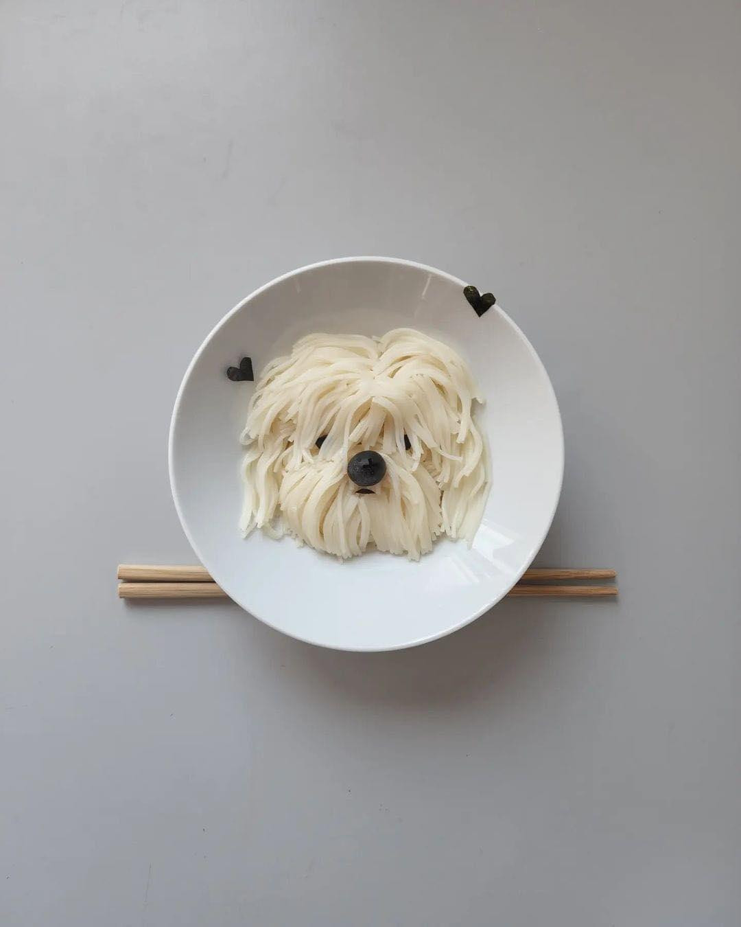 Chắc hẳn chưa ai từng nghĩ đến cách tạo hình chú chó theo cách như thế này. Chắc hẳn chưa ai từng nghĩ đến cách tạo hình chú chó theo cách như thế này.