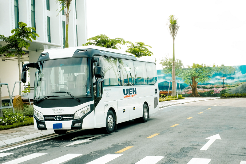 Shuttle Bus UEH đã đi vào hoạt động trong thời gian qua. Nguồn: Internet Shuttle Bus UEH đã đi vào hoạt động trong thời gian qua. Nguồn: Internet