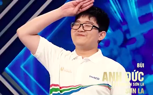 Bùi Anh Đức - học sinh đầu tiên của THPT chuyên Sơn La bước vào Chung kết năm. Nguồn: Đường Lên Đỉnh Olympia Bùi Anh Đức - học sinh đầu tiên của THPT chuyên Sơn La bước vào Chung kết năm. Nguồn: Đường Lên Đỉnh Olympia