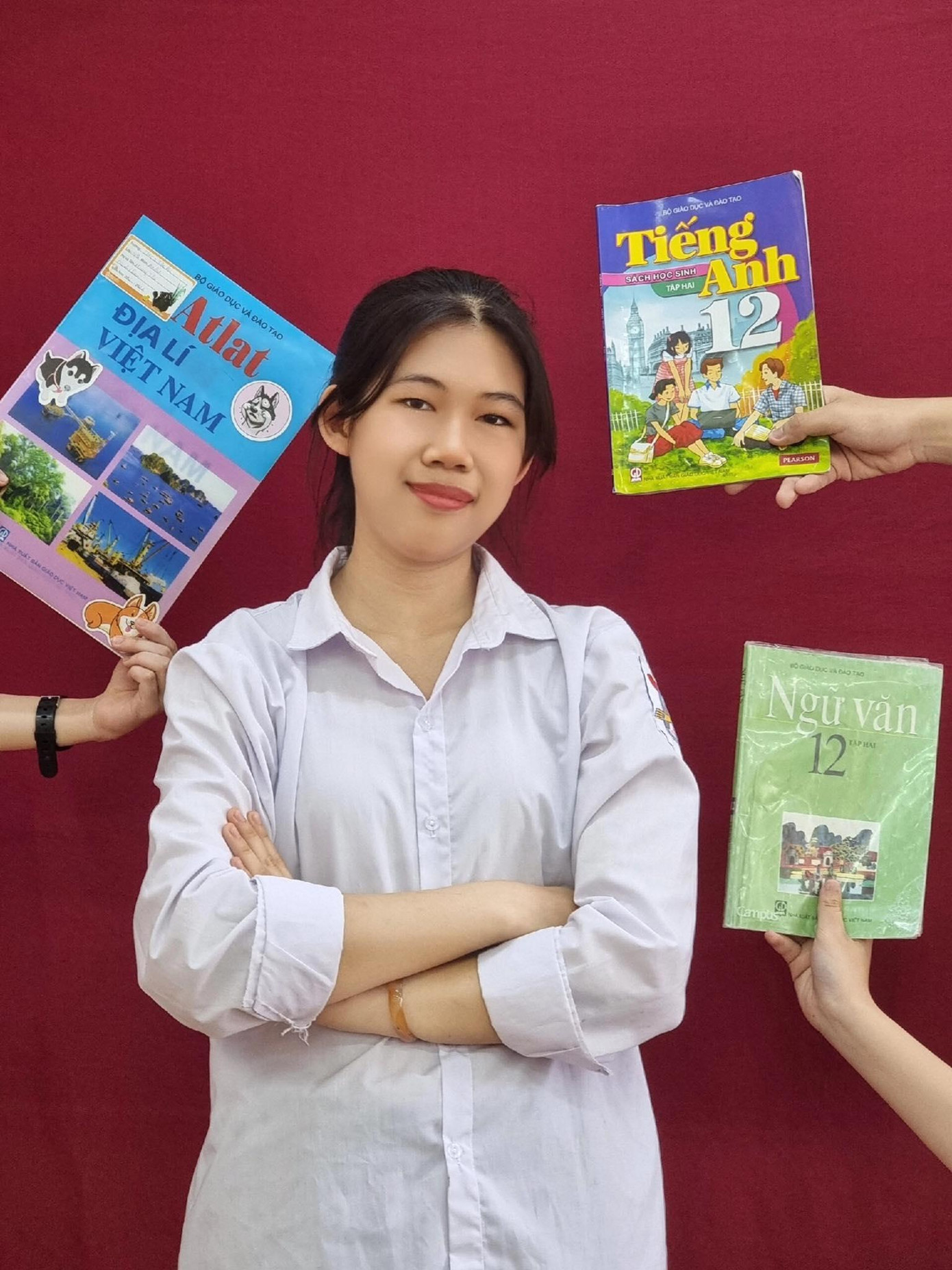 Nguyễn Hường hy vọng những sự cố gắng của cô bạn sẽ được đền đáp. Ảnh: NVCC