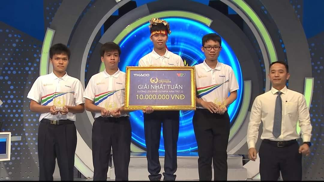 Đào Bình Minh giành chiến thắng chung cuộc với 225 điểm. Ảnh: Fanpage Đường Lên Đỉnh Olympia Đào Bình Minh giành chiến thắng chung cuộc với 225 điểm. Ảnh: Fanpage Đường Lên Đỉnh Olympia