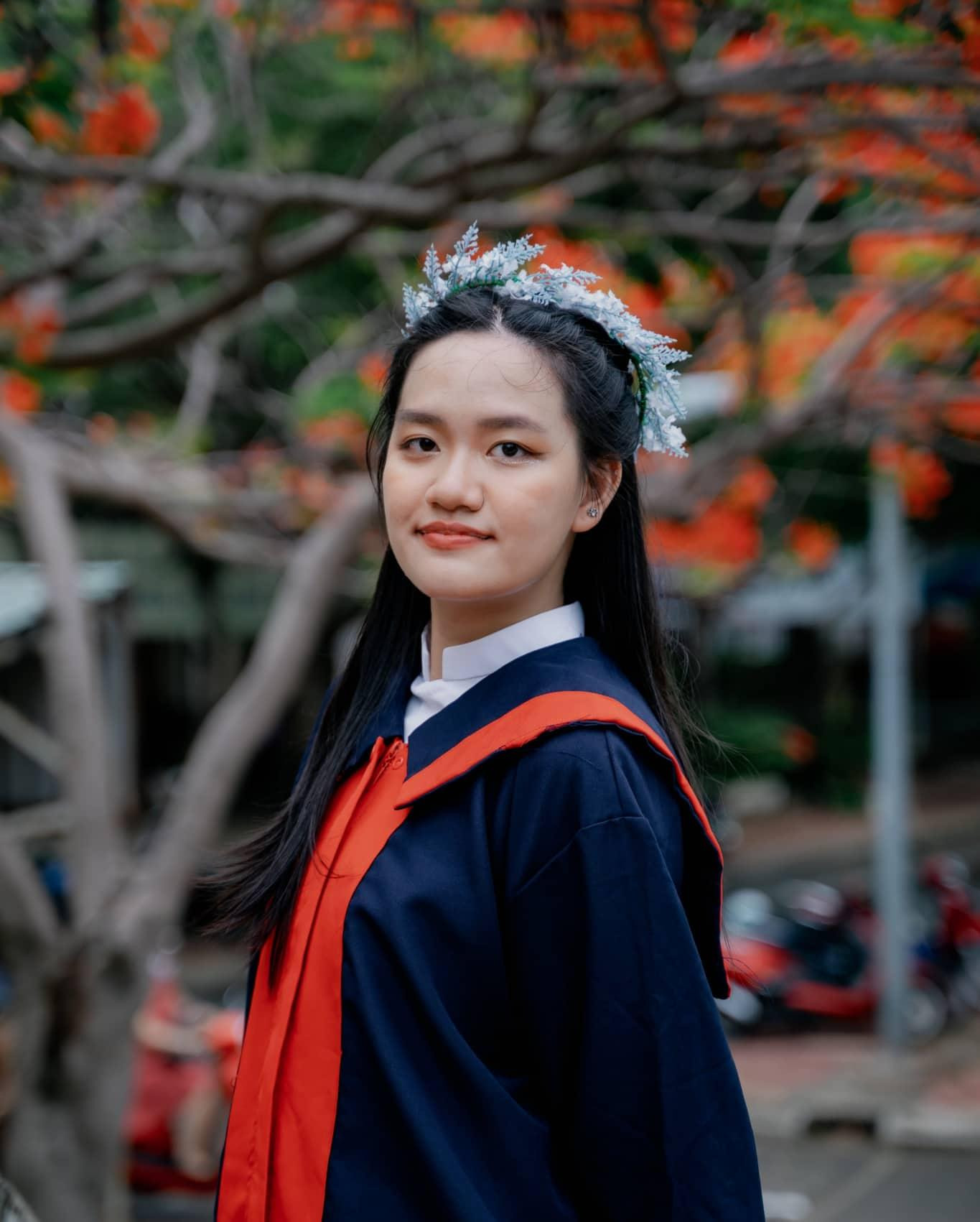 Khánh Linh cho rằng có 2 lý do dẫn đến điểm chuẩn xét tuyển học bạ tăng mạnh. Ảnh: NVCC