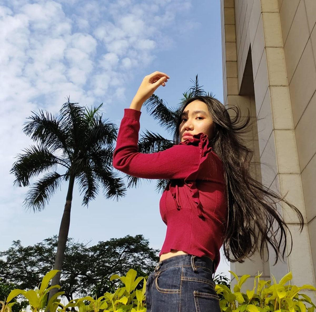 Khánh Băng lấy ý tưởng về những món đồ quen thuộc trong thời gian giãn cách khan hiếm để tạo nên những bức họa độc đáo được netizen yêu thích. Nguồn: FBNV.