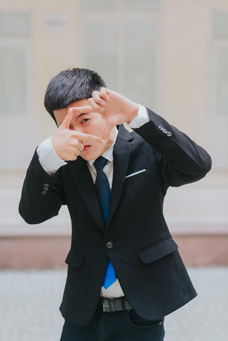 Với ước mơ trở thành chuyên gia Công nghệ thông tin nên Hải Long quyết định theo đuổi chuyên ngành này. Ảnh: FBNV Với ước mơ trở thành chuyên gia Công nghệ thông tin nên Hải Long quyết định theo đuổi chuyên ngành này. Ảnh: FBNV