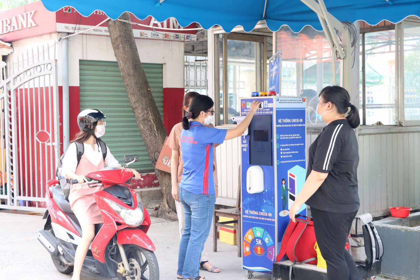 Hoạt động này sẽ tiếp tục thực hiện các hoạt động này cũng như tuyển thêm TNV cho đến 3/4. Nguồn: CLB Truyền thông Info PLus Hoạt động này sẽ tiếp tục thực hiện các hoạt động này cũng như tuyển thêm TNV cho đến 3/4. Nguồn: CLB Truyền thông Info PLus