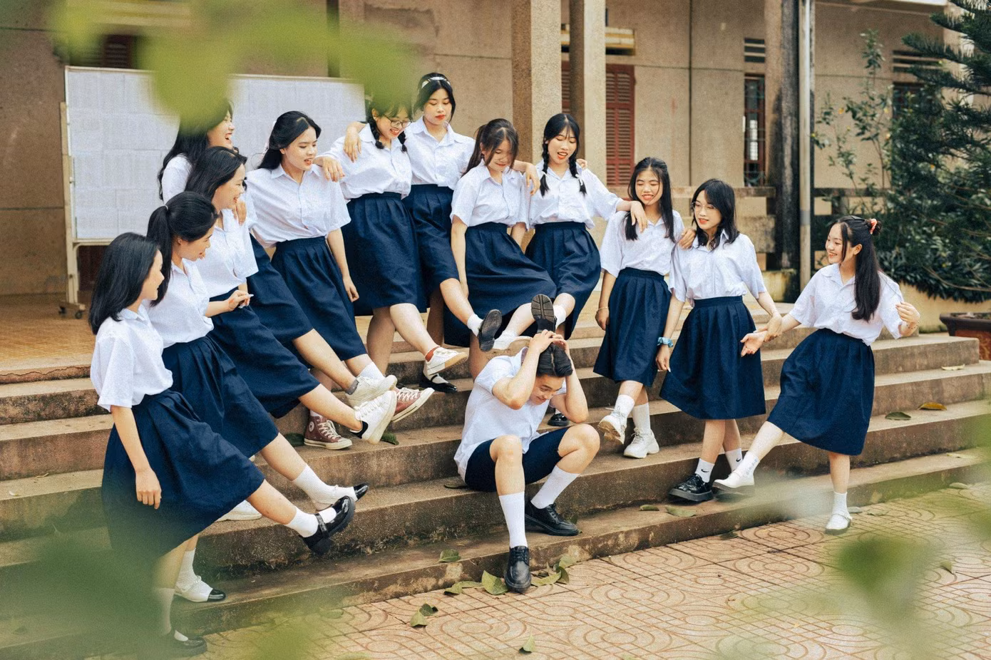 Kỷ yếu của các bạn THPT Thạch Thành. Ảnh: NVCC