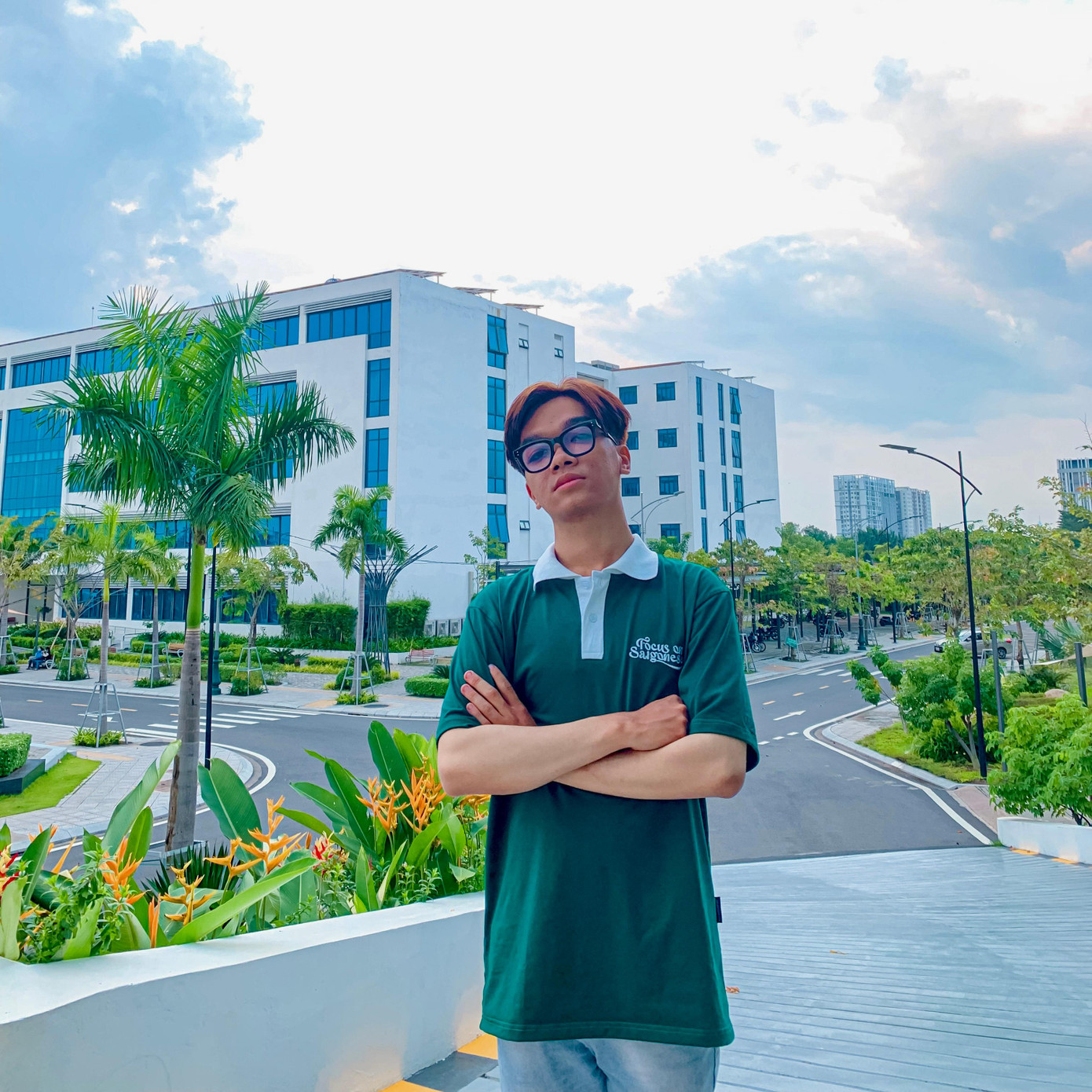 Nguyễn Minh Trí "thả like" cho phương án giảng dạy trước và sau nghỉ Tết của nhà trường. Ảnh: NVCC Nguyễn Minh Trí "thả like" cho phương án giảng dạy trước và sau nghỉ Tết của nhà trường. Ảnh: NVCC