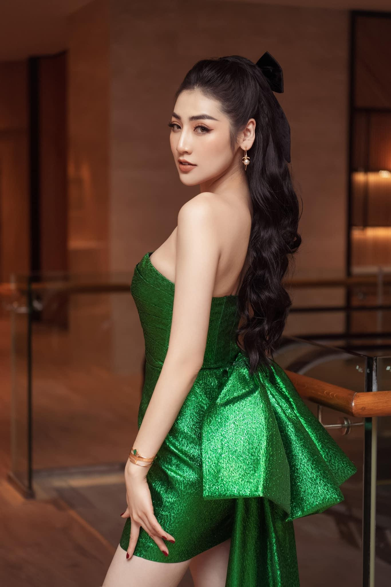 Tròn 1 thập kỷ sau khi giành ngôi vị Á hậu 1 tại Hoa hậu Việt Nam 2012, nhan sắc của Tú Anh ngày càng mặn mà, quyến rũ và nhận được nhiều sự khen ngợi của công chúng. Tròn 1 thập kỷ sau khi giành ngôi vị Á hậu 1 tại Hoa hậu Việt Nam 2012, nhan sắc của Tú Anh ngày càng mặn mà, quyến rũ và nhận được nhiều sự khen ngợi của công chúng.