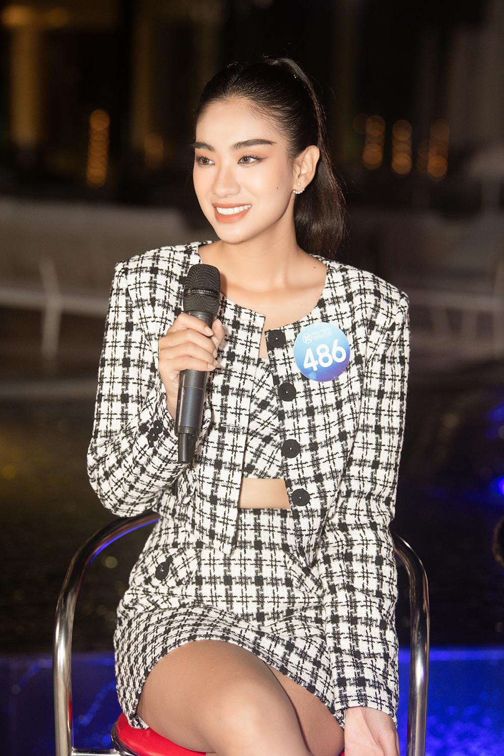 Thí sinh Khánh Nhi chia sẻ về quá khứ nhút nhát.