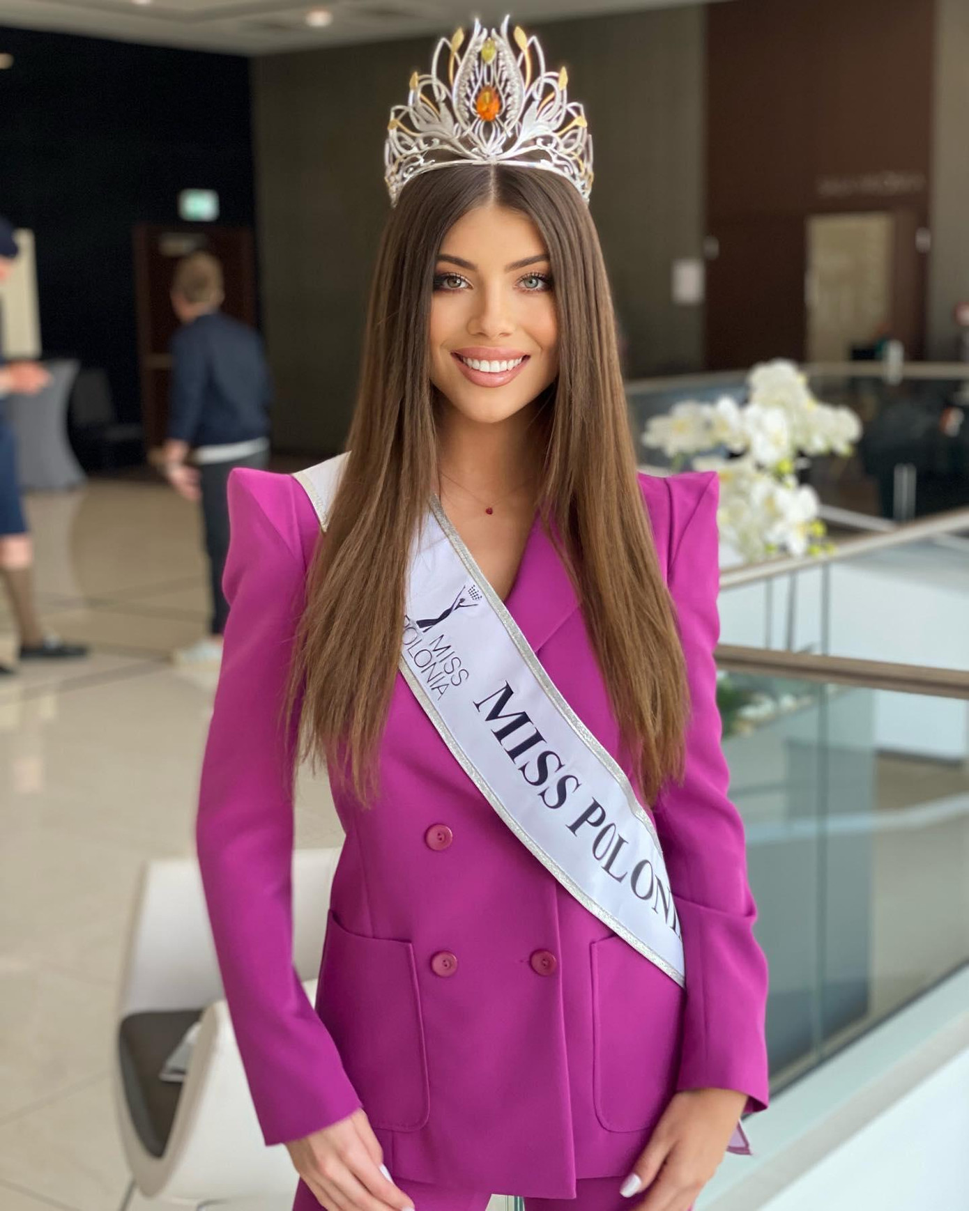 Mới đây, Hoa hậu Ba Lan 2022 Natalia Gryglewska đã xác nhận tham dự cuộc thi Miss Grand International - Hoa hậu Hòa bình quốc tế 2022 tại Indonesia vào tháng 10 tới.
