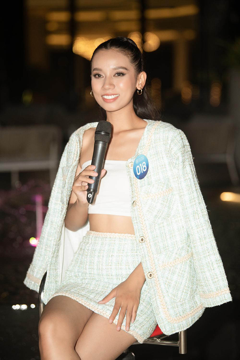 Bé Quyên và Hoàng An chia sẻ về việc vượt qua định kiến xã hội.