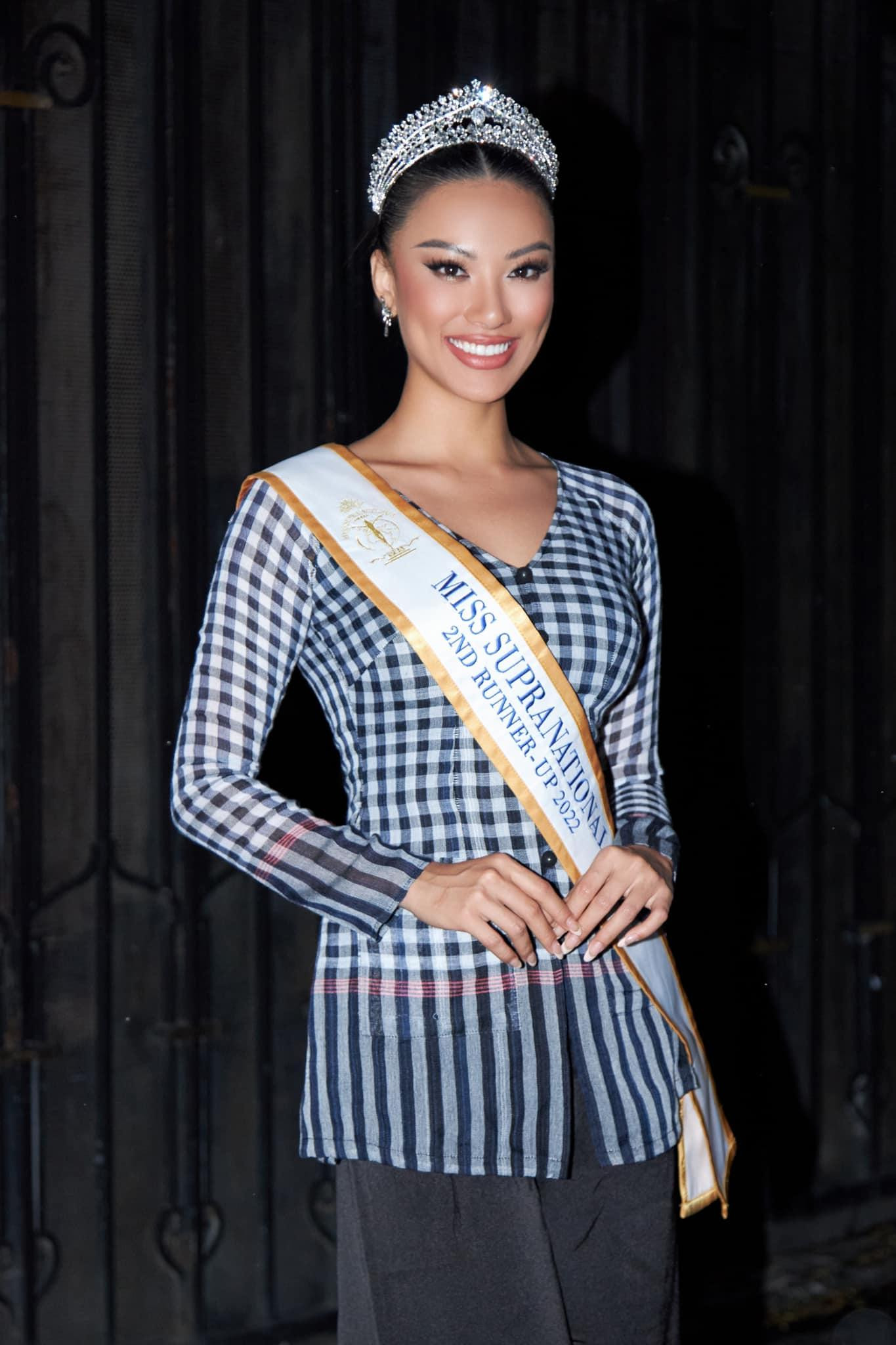 Á hậu 2 Hoa hậu Siêu quốc gia 2022 Kim Duyên khoe nhan sắc nền nã với áo bà ba.