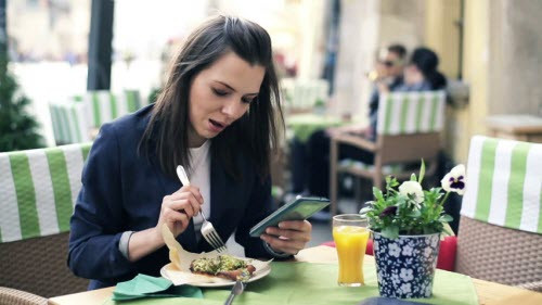 nhung thoi quen nen tu bo khi dung smartphone - 3