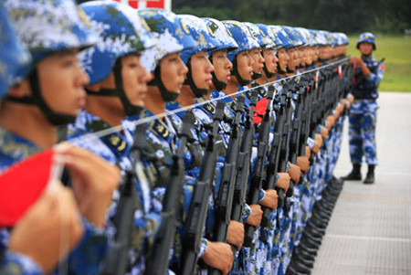 Trung Quốc liên tục tăng cường ngân sách quốc phòng và mạnh tay mua sắm vũ khí mới. Trung Quốc không che giấu sức mạnh đang lên và tham vọng siêu cường của mình