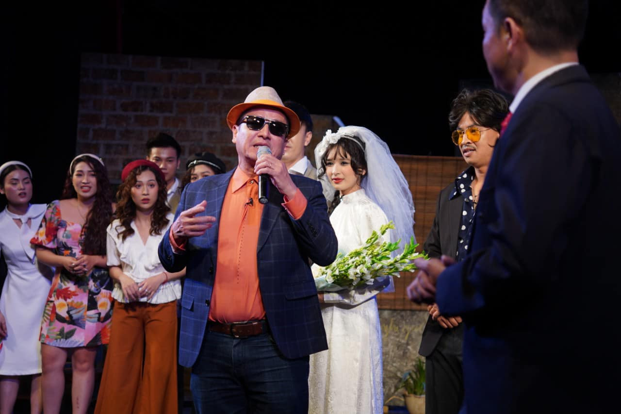 Chí Trung "đốt cháy" cả khán phòng.