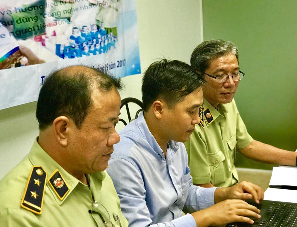 Giao lưu trực tuyến: Người tiêu dùng trước 'ma trận' mỹ phẩm dỏm ảnh 8