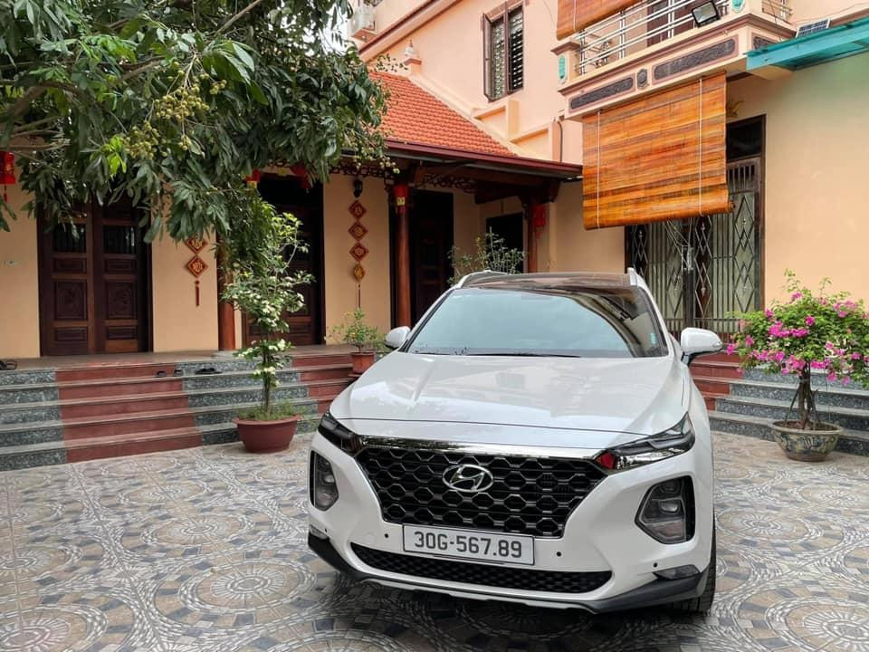 Xe được người bán miêu tả mới chỉ đi 2.000 km.