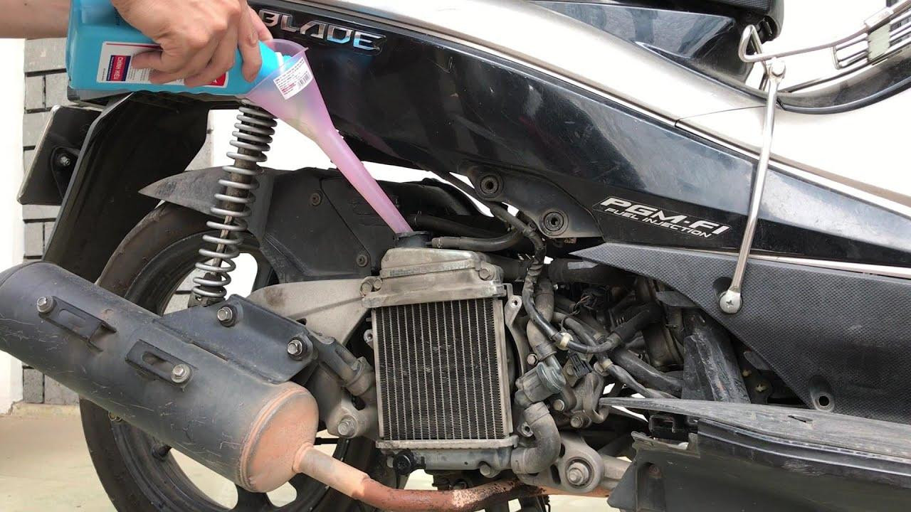 Vị trí két nước của xe Air Blade Vị trí két nước của xe Air Blade