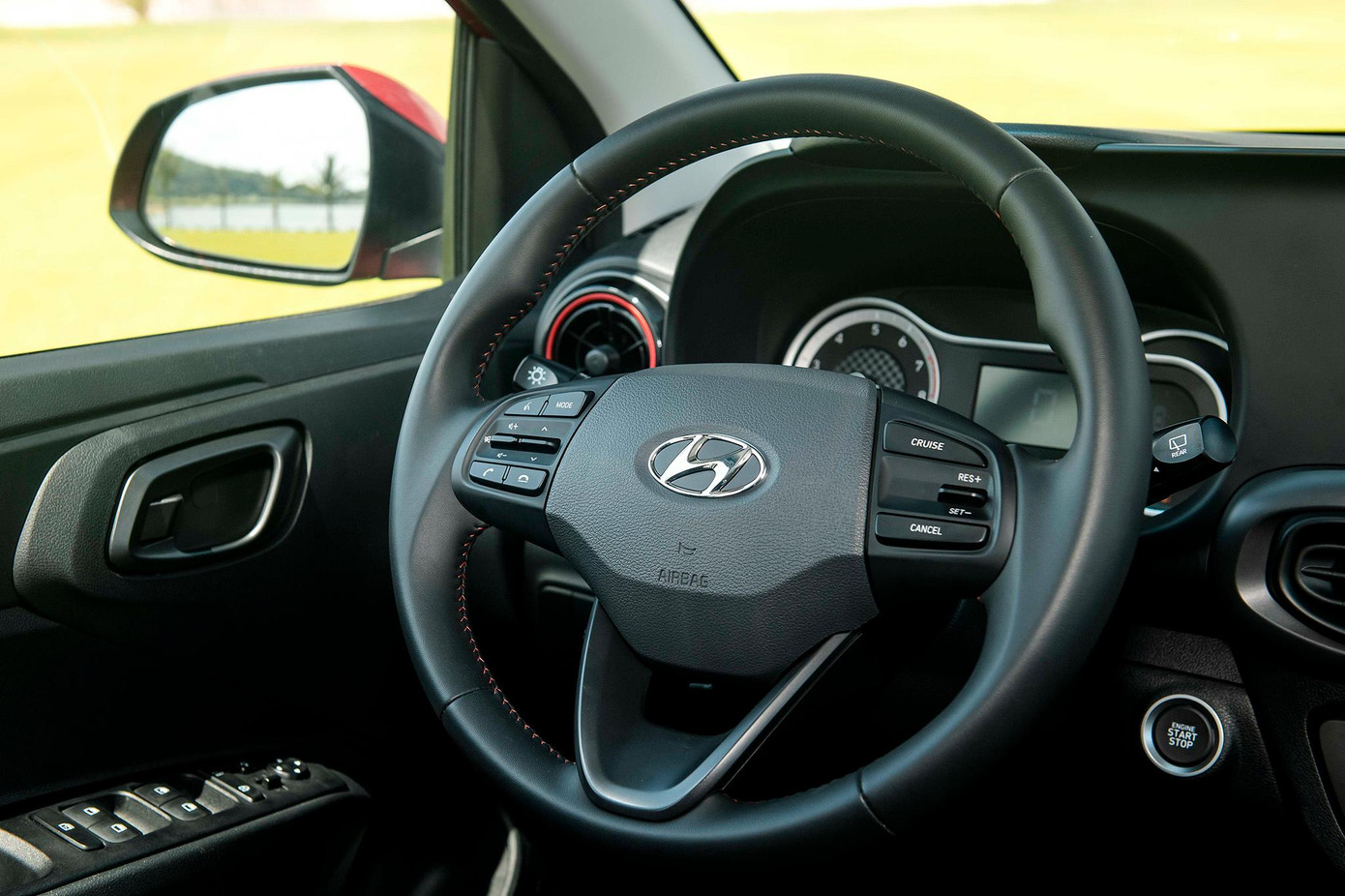 i10 mới đã có cruise control, bản đồng hồ kết hợp digital - analog i10 mới đã có cruise control, bản đồng hồ kết hợp digital - analog