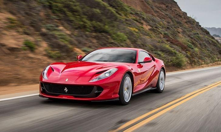 Ferrari 812 Superfast.