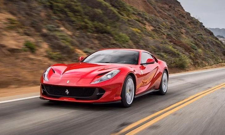 Ferrari 812 Superfast. Ferrari 812 Superfast.