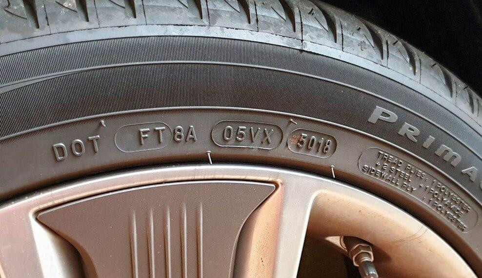 Thời điểm sản xuất lốp in ở vị trí cuối cùng dòng Dot. Thời điểm sản xuất lốp in ở vị trí cuối cùng dòng Dot.