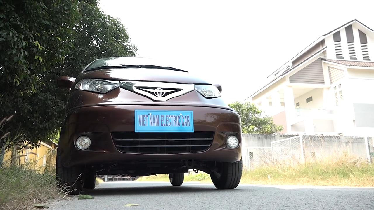 Chiếc xe điện do ông Tâm tự sản xuất Chiếc xe điện do ông Tâm tự sản xuất