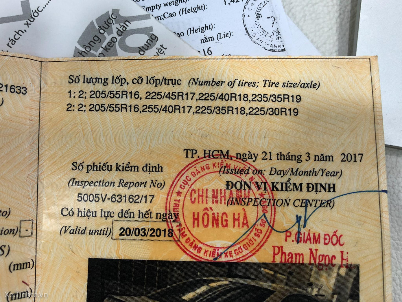 Thông tin về lốp xe sẽ được ghi trên đăng kiểm. Thông tin về lốp xe sẽ được ghi trên đăng kiểm.