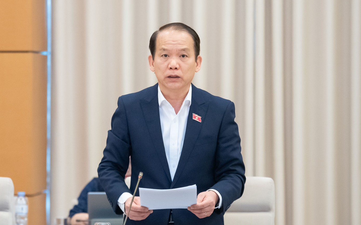 Chủ nhiệm Ủy ban Pháp luật Hoàng Thanh Tùng. Chủ nhiệm Ủy ban Pháp luật Hoàng Thanh Tùng.