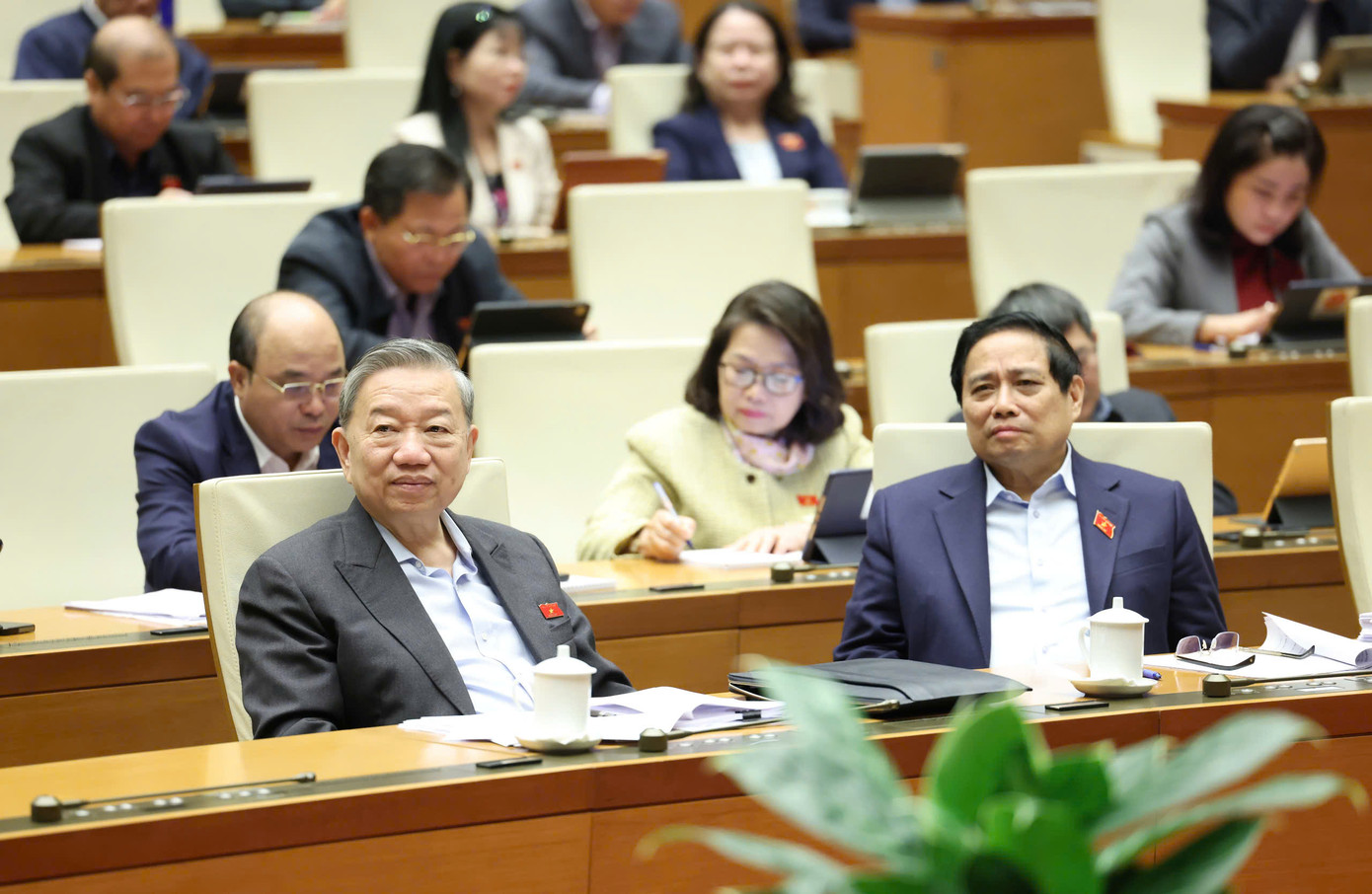 Lãnh đạo Đảng, Nhà nước tại phiên họp sáng 15/2. Ảnh: Như Ý. Lãnh đạo Đảng, Nhà nước tại phiên họp sáng 15/2. Ảnh: Như Ý.