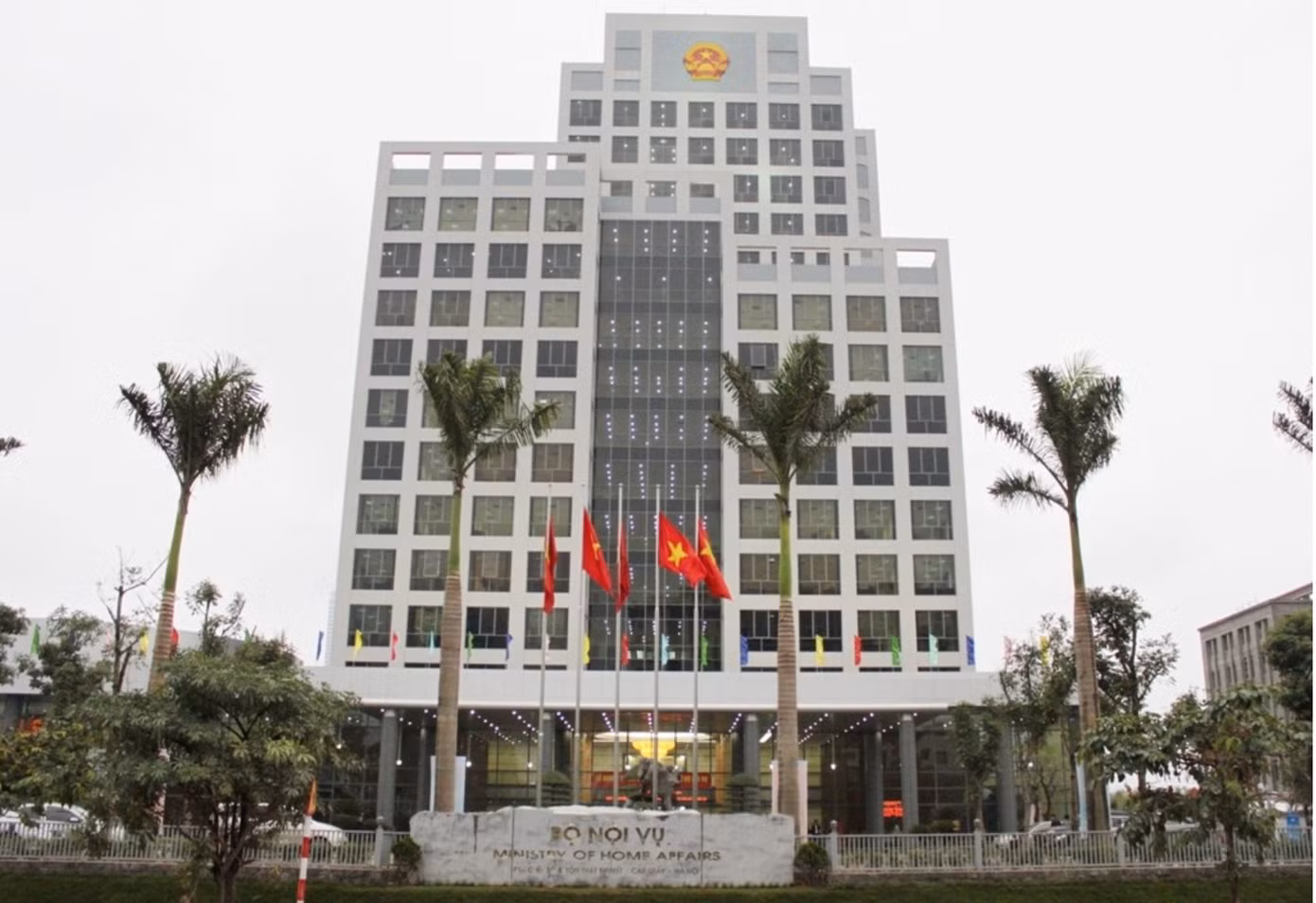 Bộ Nội vụ đề xuất nhiều chính sách vượt trội với chuyên gia cao cấp.