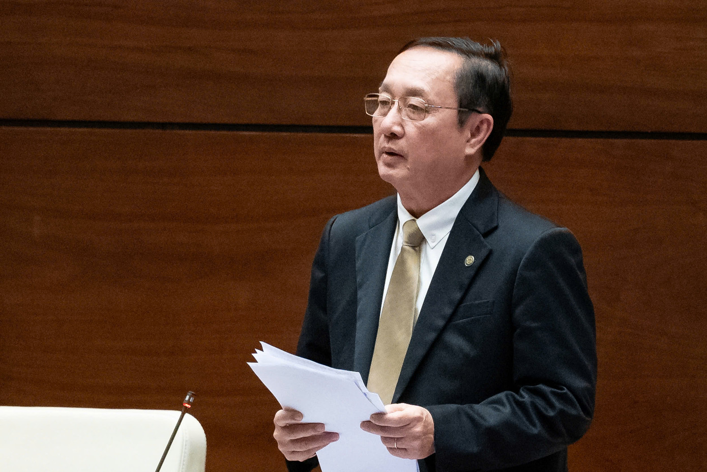 Ông Huỳnh Thành Đạt khi trả lời chất vấn tại kỳ họp Quốc hội.