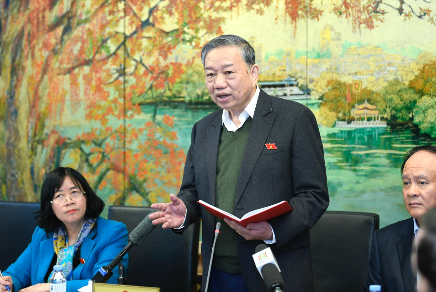 Tổng Bí thư Tô Lâm phát biểu tại phiên thảo luận ở tổ. Ảnh: Như Ý Tổng Bí thư Tô Lâm phát biểu tại phiên thảo luận ở tổ. Ảnh: Như Ý