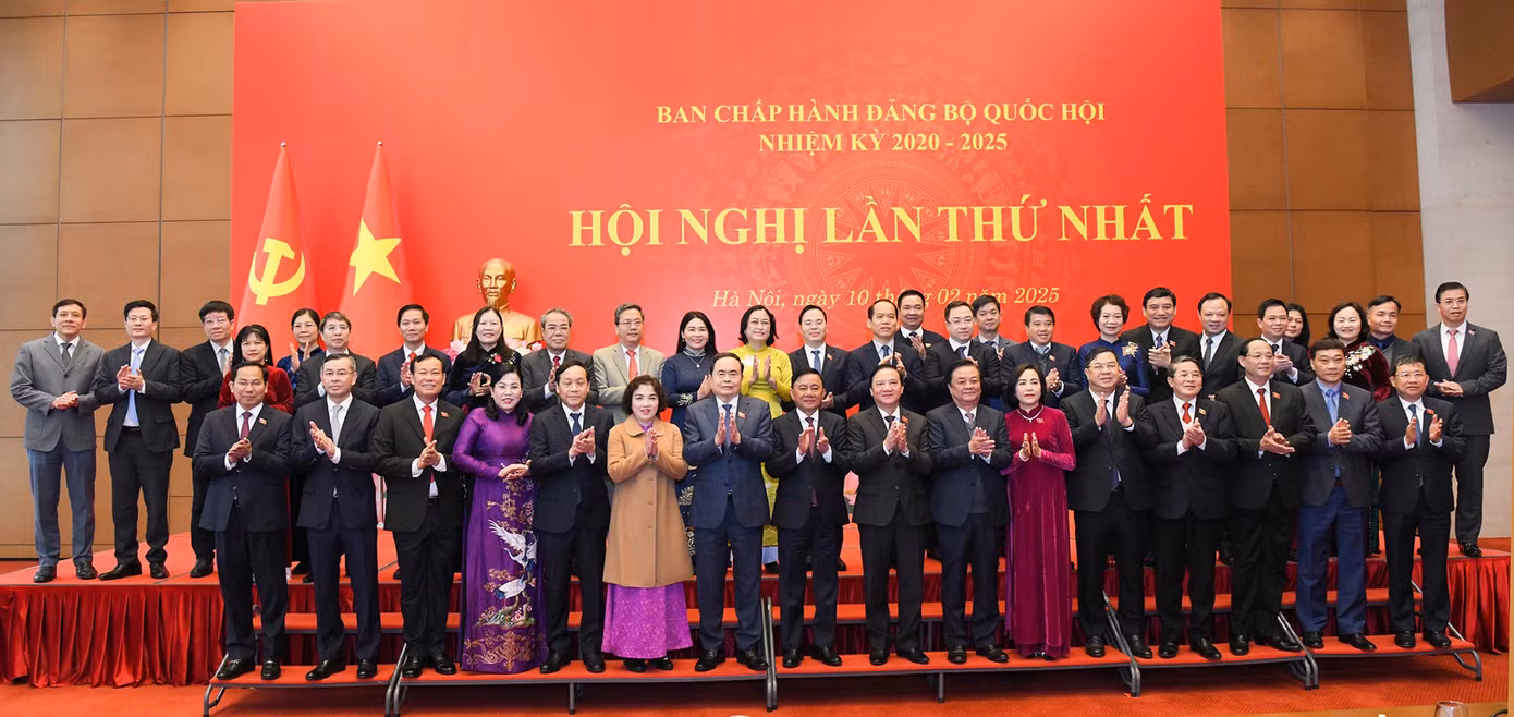 Chủ tịch Quốc hội Trần Thanh Mẫn với các đại biểu tại hội nghị. Ảnh: LH