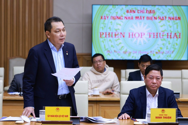 Chủ tịch PVN Lê Mạnh Hùng (bên trái) và Chủ tịch HĐTV EVN Đặng Hoàng An phát biểu tại phiên họp. Ảnh: Nhật Bắc Chủ tịch PVN Lê Mạnh Hùng (bên trái) và Chủ tịch HĐTV EVN Đặng Hoàng An phát biểu tại phiên họp. Ảnh: Nhật Bắc