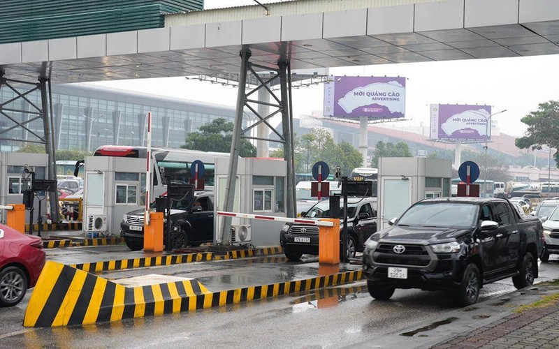 Việc triển khai thu phí xe vào sân bay theo hình thức ETC hiện gặp vướng mắc vì quy định hiện hành chỉ cho phép tài khoản thu phí chỉ được sử dụng để trả phí sử dụng đường bộ.