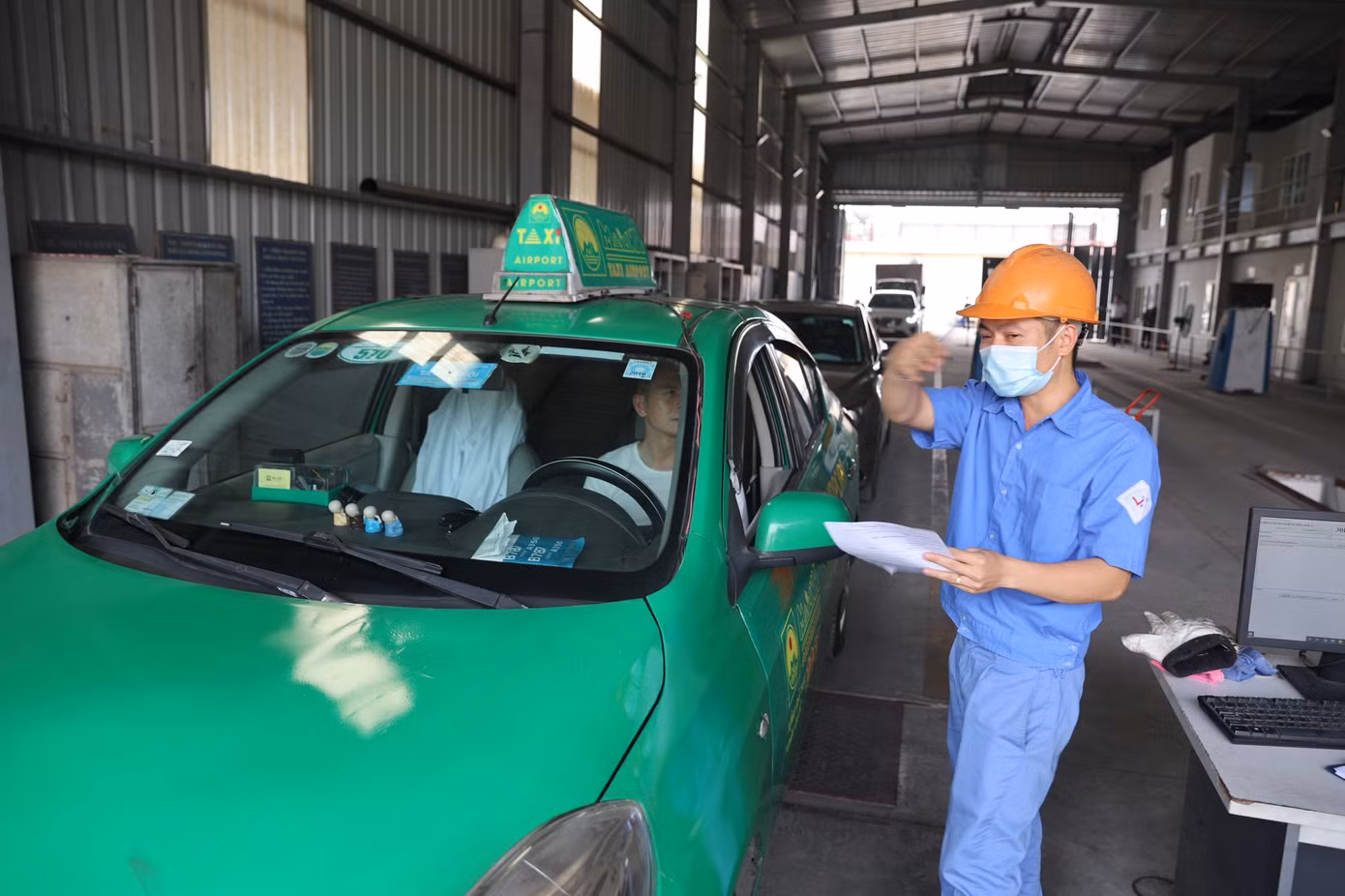 Cục Đăng kiểm chỉ đạo chấn chỉnh các trung tâm đăng kiểm không làm đúng quy định (ảnh: Như Ý). Cục Đăng kiểm chỉ đạo chấn chỉnh các trung tâm đăng kiểm không làm đúng quy định (ảnh: Như Ý).