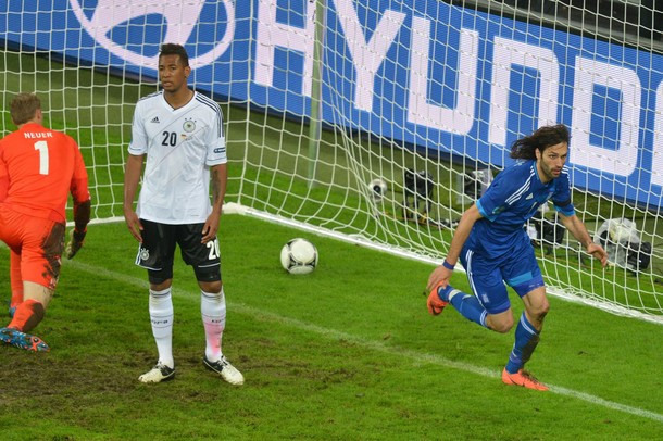 Samaras cho thấy những đợt phản công hiếm hoi của Hy Lạp cũng không thể bị xem thường . Samaras cho thấy những đợt phản công hiếm hoi của Hy Lạp cũng không thể bị xem thường