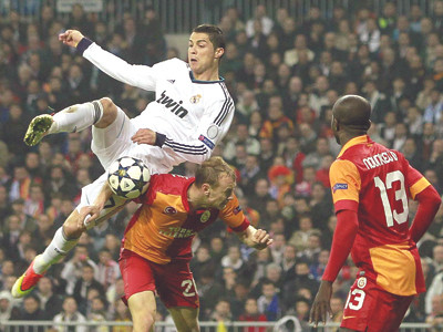 Real Madrid hoàn toàn vượt trội Galatasaray trên sân Bernabeu. ảnh: Getty Images. Real Madrid hoàn toàn vượt trội Galatasaray trên sân Bernabeu. ảnh: Getty Images