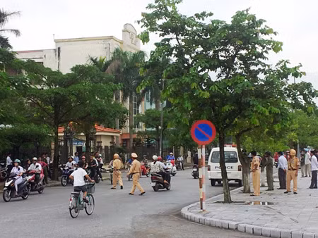 Công an đang phong tỏa hiện trường để điều tra vụ việc. Ảnh: CTV Hải