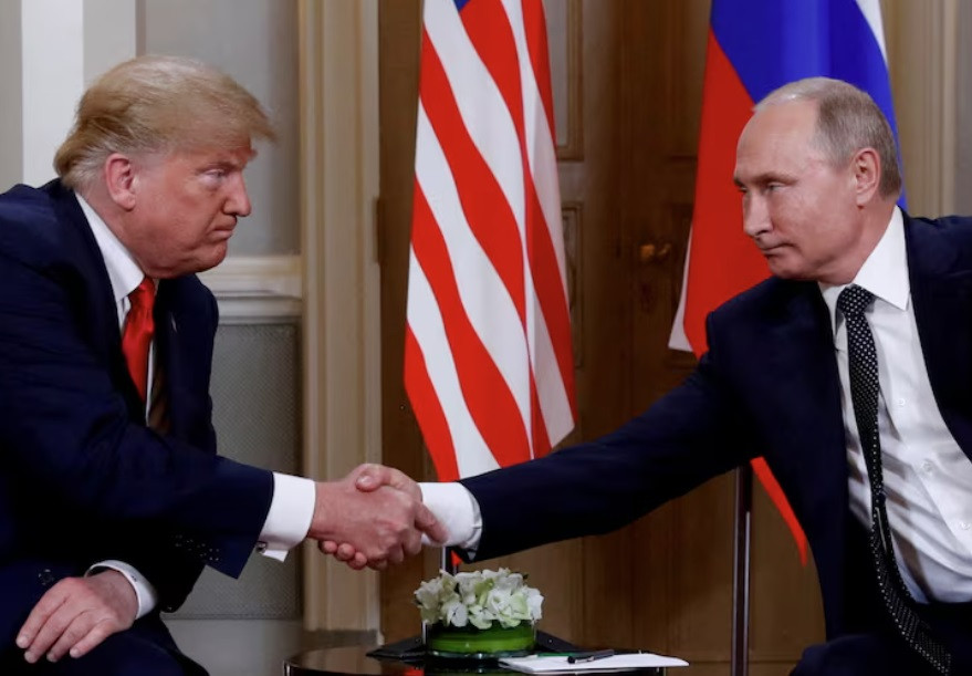 Tổng thống Nga Vladimir Putin và Tổng thống Mỹ Donald Trump trong cuộc gặp năm 2018. (Ảnh: Reuters) Tổng thống Nga Vladimir Putin và Tổng thống Mỹ Donald Trump trong cuộc gặp năm 2018. (Ảnh: Reuters)