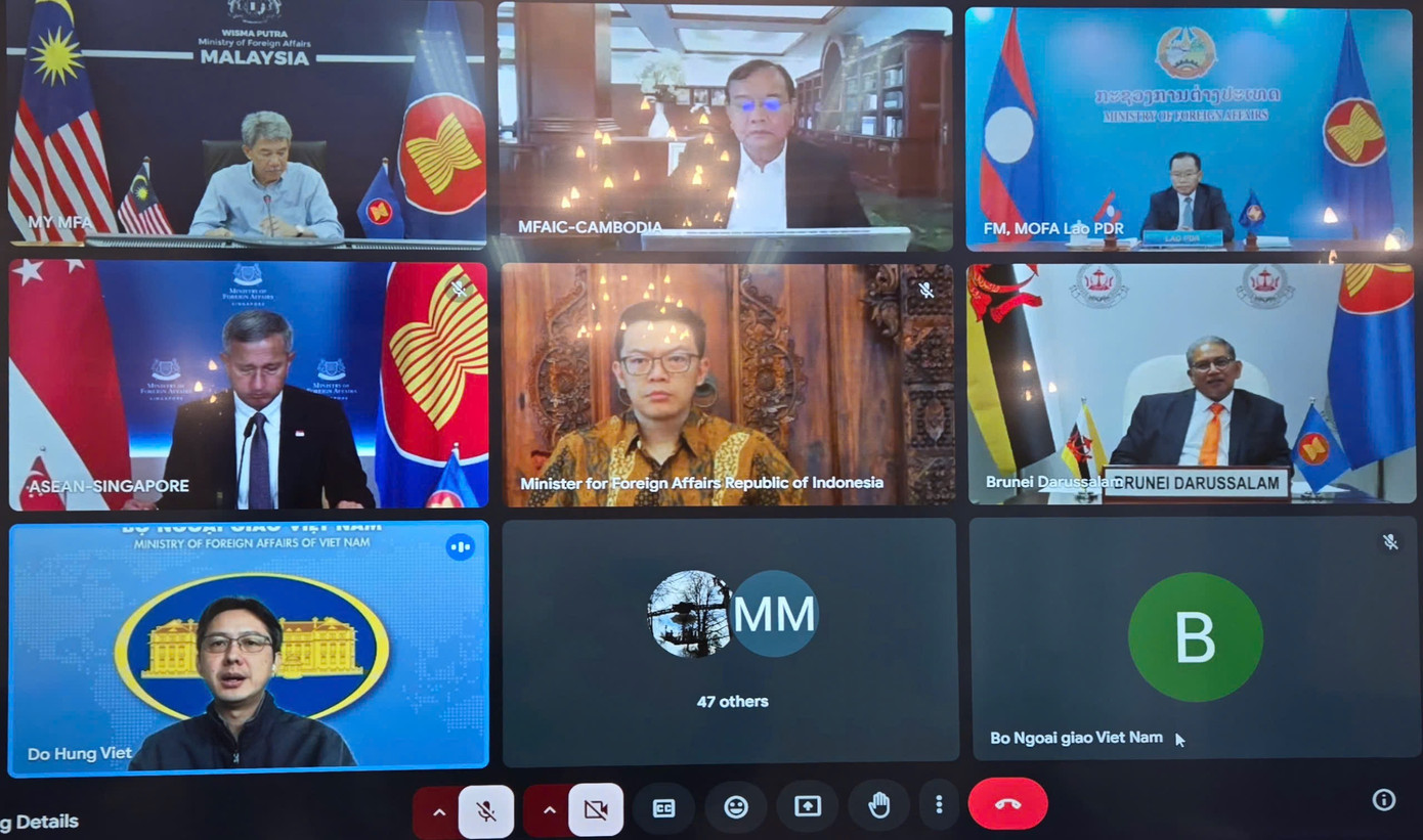 Thứ trưởng Ngoại giao Đỗ Hùng Việt họp cùng các bộ trưởng ngoại giao Asean về công tác khắc phục hậu quả động đất ở Myanmar và Thái Lan. (Ảnh: Mofa) Thứ trưởng Ngoại giao Đỗ Hùng Việt họp cùng các bộ trưởng ngoại giao Asean về công tác khắc phục hậu quả động đất ở Myanmar và Thái Lan. (Ảnh: Mofa)