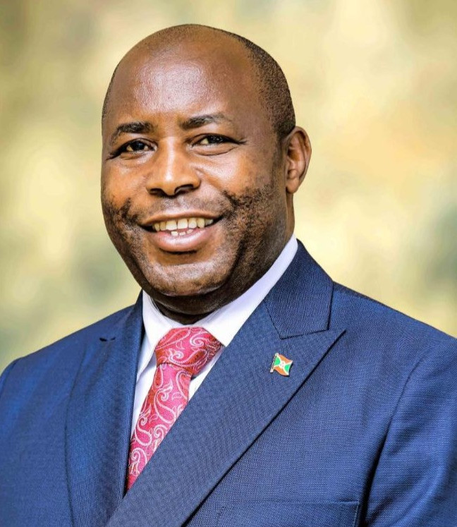 Tổng thống Burundi Évariste Ndayishimiye. Tổng thống Burundi Évariste Ndayishimiye.